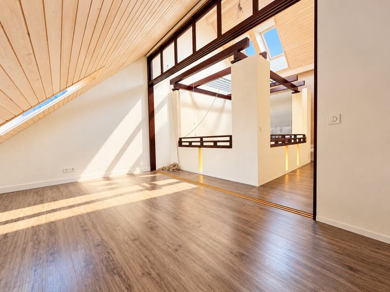 IHR NEUES ZUHAUSE IN KLOTEN GROSSZÜGIGES WOHNEN & GARTENIDYLLE (11)