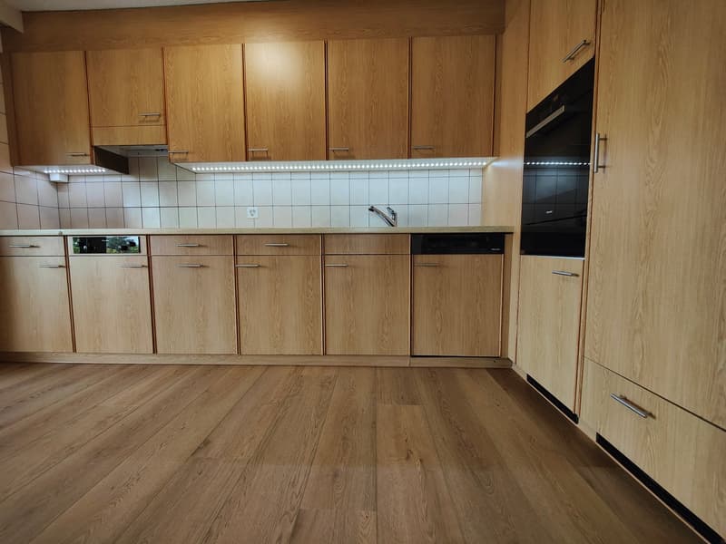Grosszügige 4.5-Zimmer-Wohnung in Familienquartier in Sempach - ab sofort verfügbar! (16)