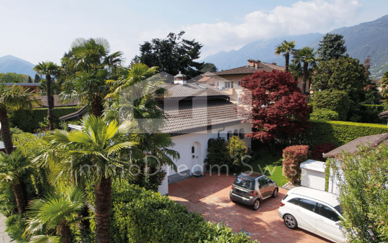 Ascona: 6.5 Zi. Villa mit Pool, Gartenanlage und 2. Wohnsitz (2)