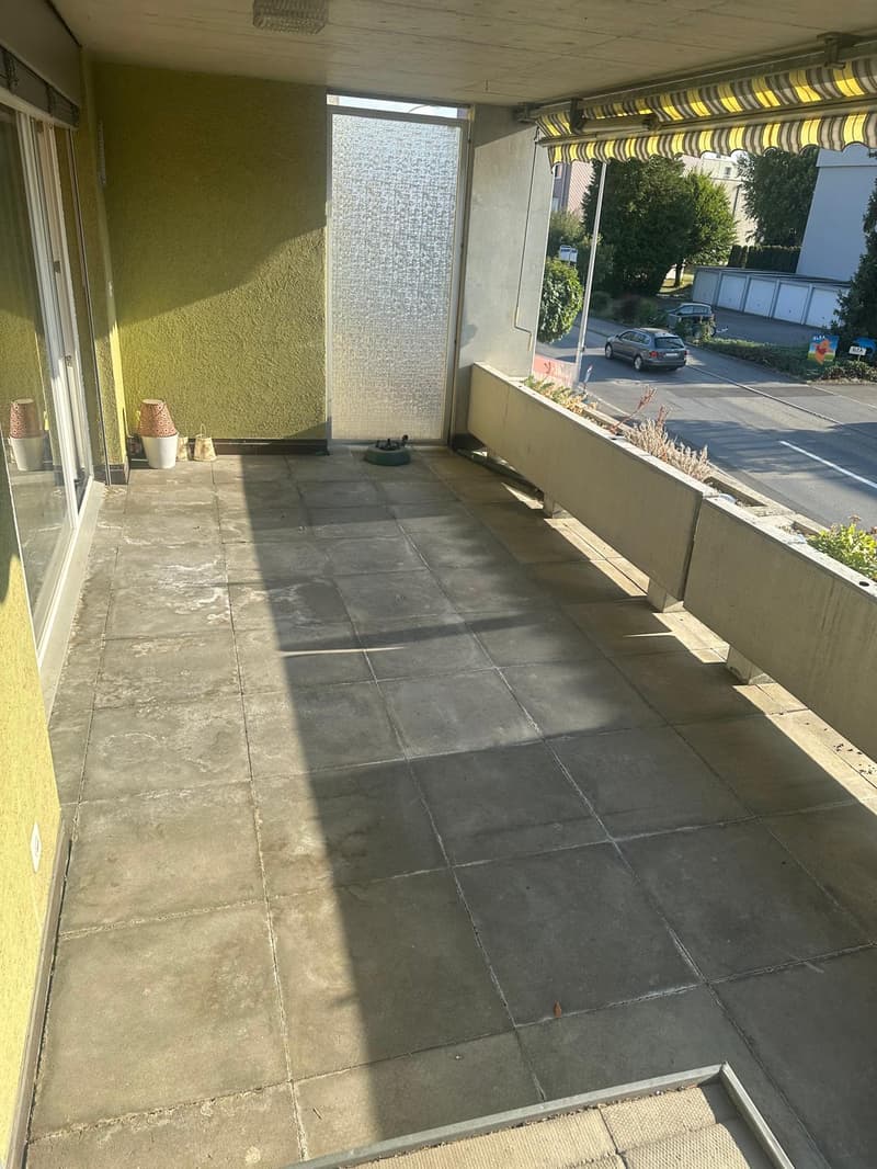 Helle 4.5-Zimmer-Wohnung mit Balkon und Lift in Reiden (10)
