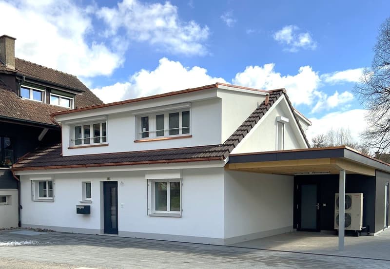 Stilvoll wohnen am Dorfbach – komplett renoviertes Einfamilienhaus (1)