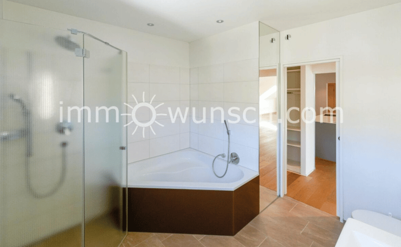 Bijou 4 ½ Zimmer Dach-Eigentumswohnung (10)
