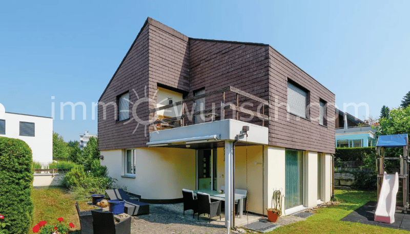 Grosszügiges 5 ½ Zimmer Einfamilienhaus (1)
