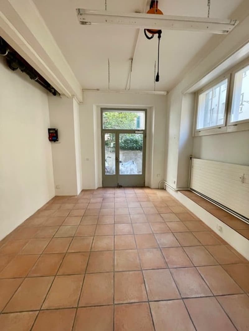 Ladenlokal in der Altstadt Chur (1)