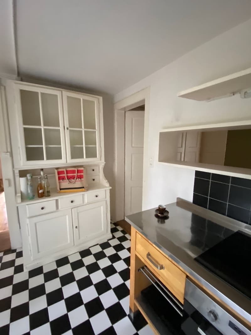 Charmantes 6-Zimmer-Einfamilienhaus in Roche-d'Or – Historisches Zollhaus trifft moderne Renovation (6)