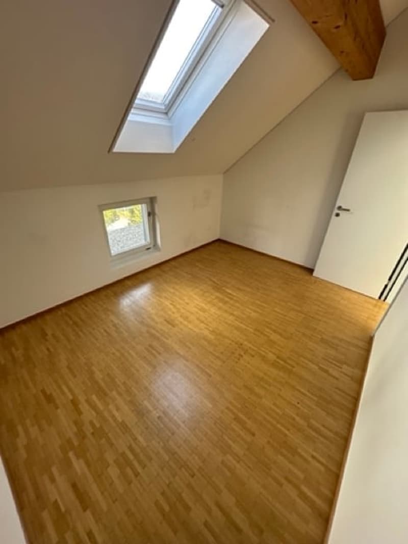 Schöne 4 1/2-Zimmer Maisonette-Wohnung im Dorfzentrum (15)