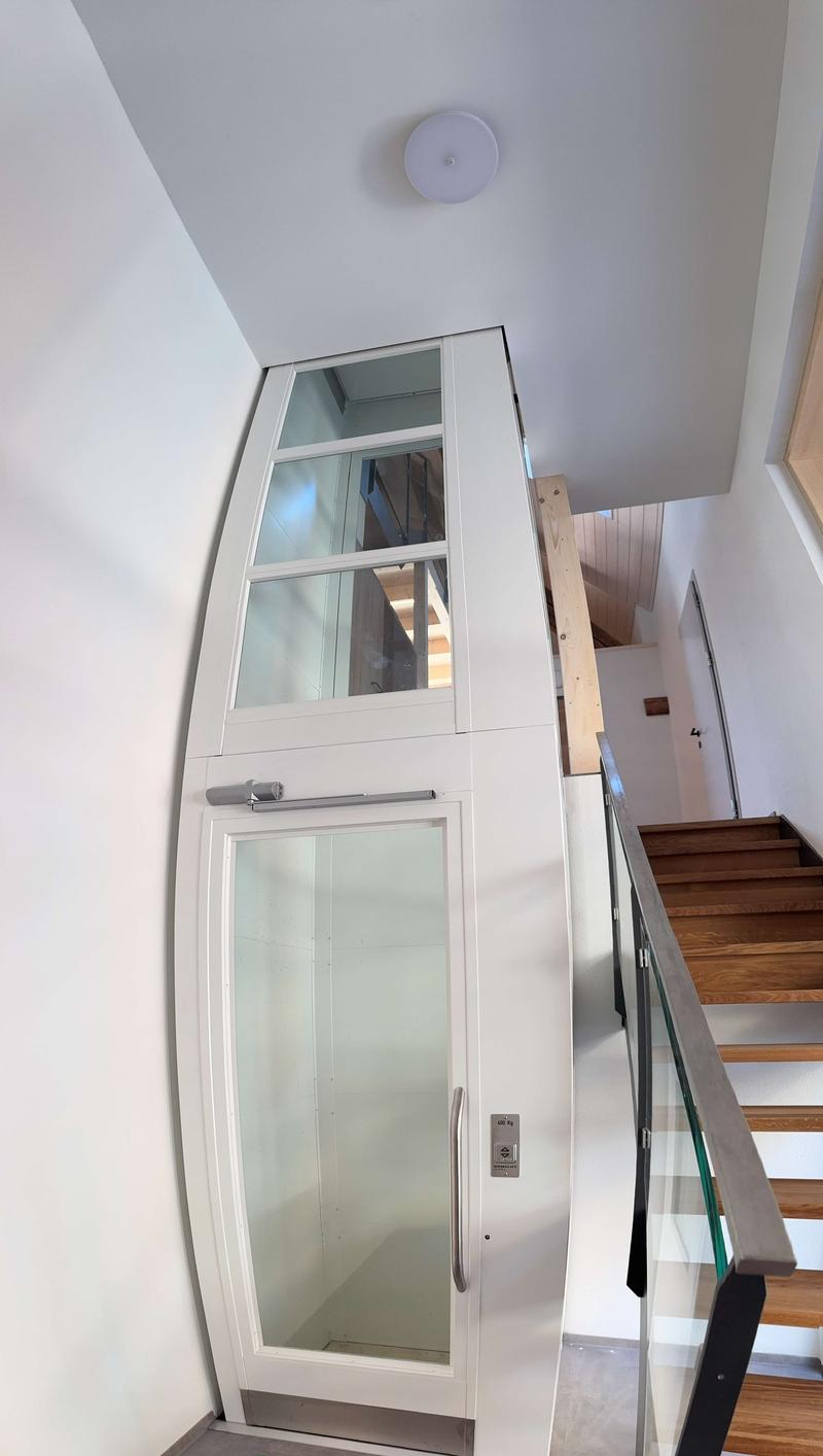 Neue 2.5-Zimmer-Maisonette-Wohnung mit Galerie – Historischer Charme trifft modernen Komfort (5)