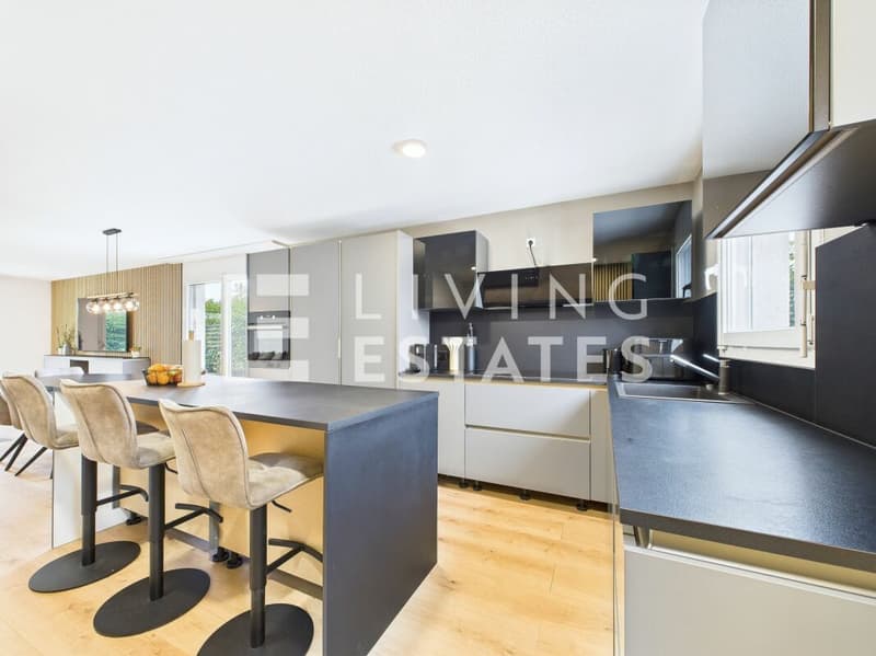 YOUR NEW HOME - STYLISH, RENOVATED AND INVITING (5)