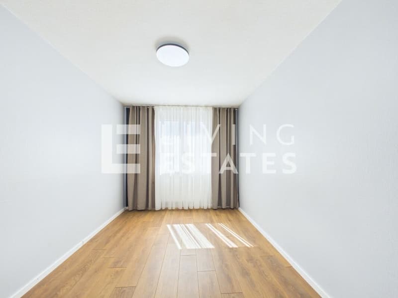 TERRACED HOUSE WITH PANORAMIC VIEW AND INDIVIDUAL LIGHTING CONCEPT (19)