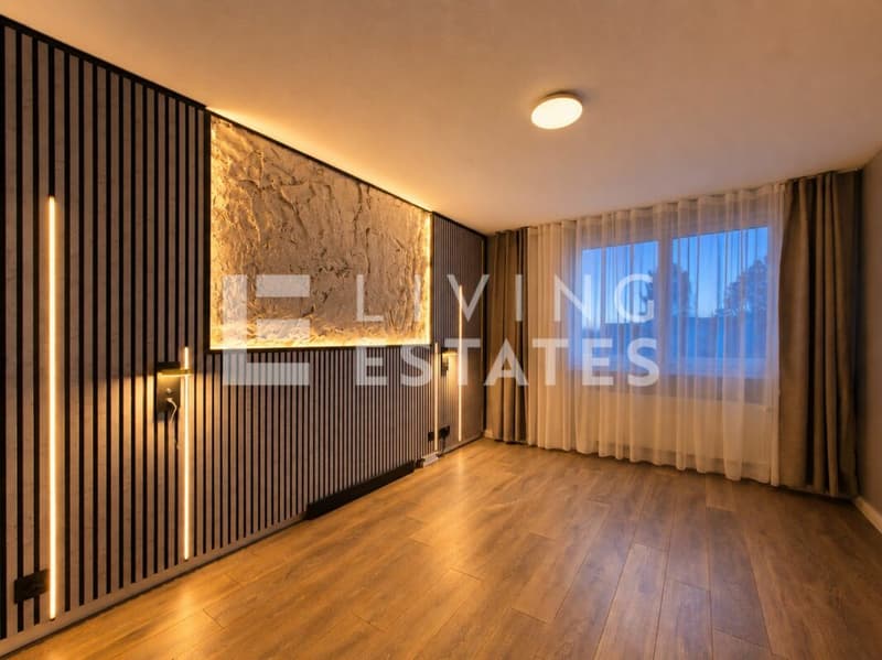 TERRACED HOUSE WITH PANORAMIC VIEW AND INDIVIDUAL LIGHTING CONCEPT (18)