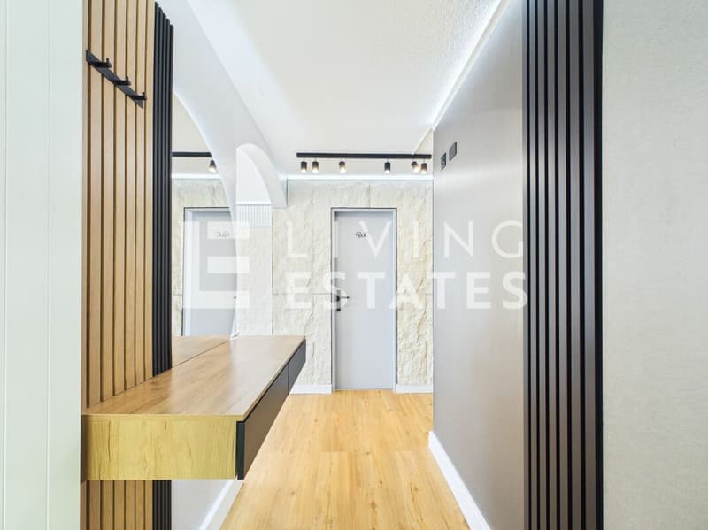 TERRACED HOUSE WITH PANORAMIC VIEW AND INDIVIDUAL LIGHTING CONCEPT (8)