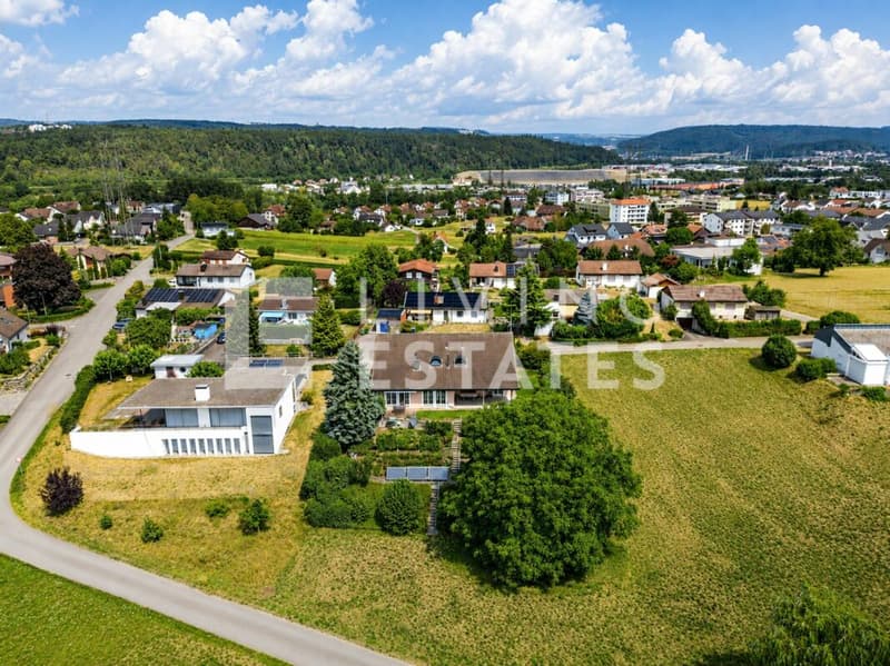 UNA RESIDENZA ECCEZIONALE IN UN CONTESTO VERDE (21)