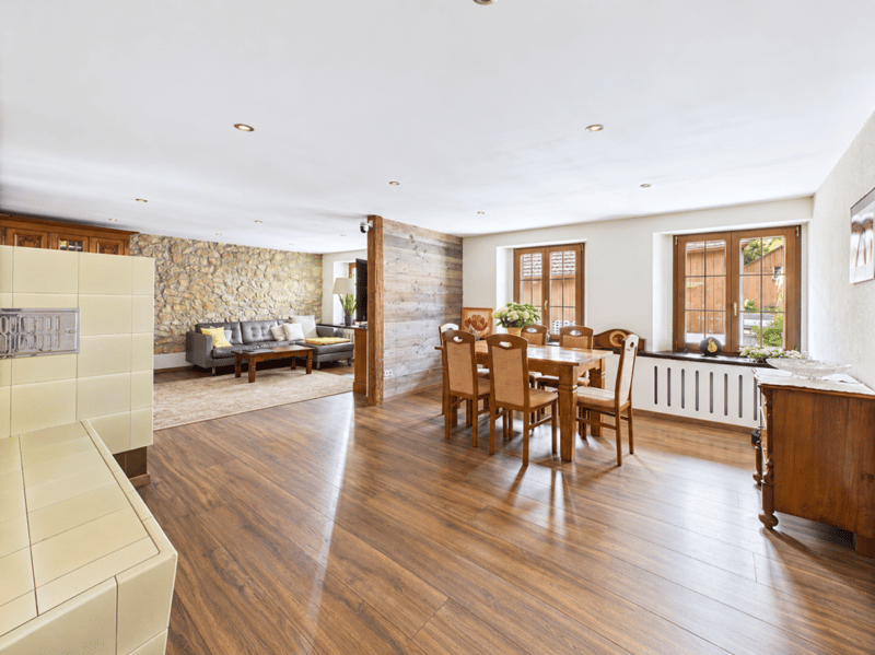 RUSTIKAL TRIFFT MODERN - EINE TRAUMHAFTE MAISONETTE (1)