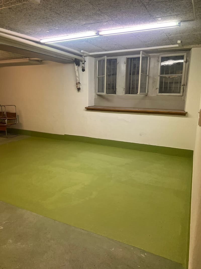 Hobby or storage room for rent in central location near Römerhof (3)