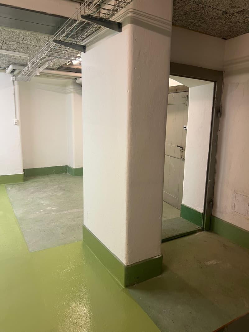 Hobby or storage room for rent in central location near Römerhof (6)