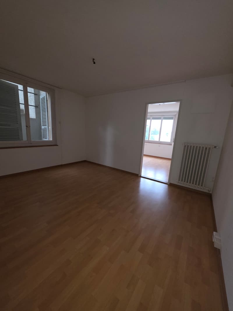 Helle 3-Zimmer-Wohnung mit Balkon im Altbau – Grenchen (5)