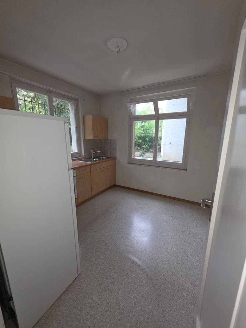 Helle 3-Zimmer-Wohnung mit Balkon im Altbau – Grenchen (2)
