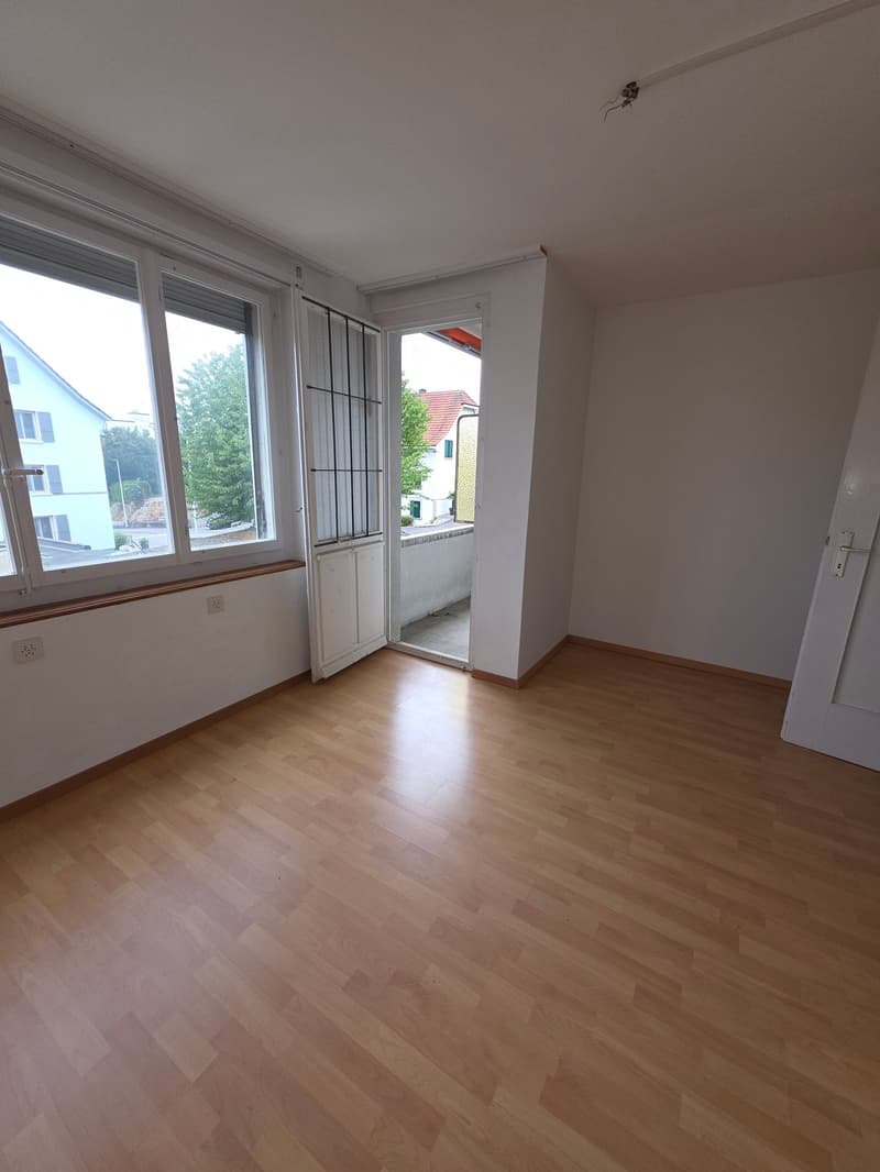 Helle 3-Zimmer-Wohnung mit Balkon im Altbau – Grenchen (3)