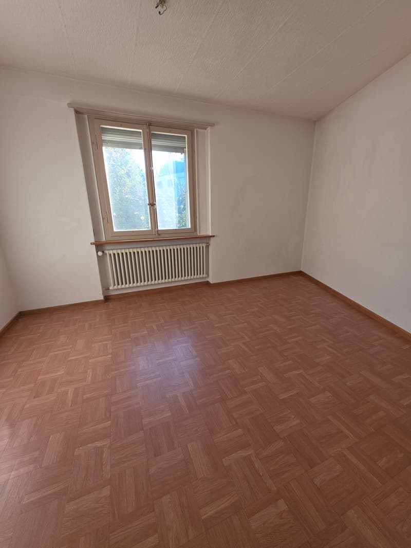 Charmante 4-Zimmer-Altbauwohnung an der Alpenstrasse in Grenchen (7)
