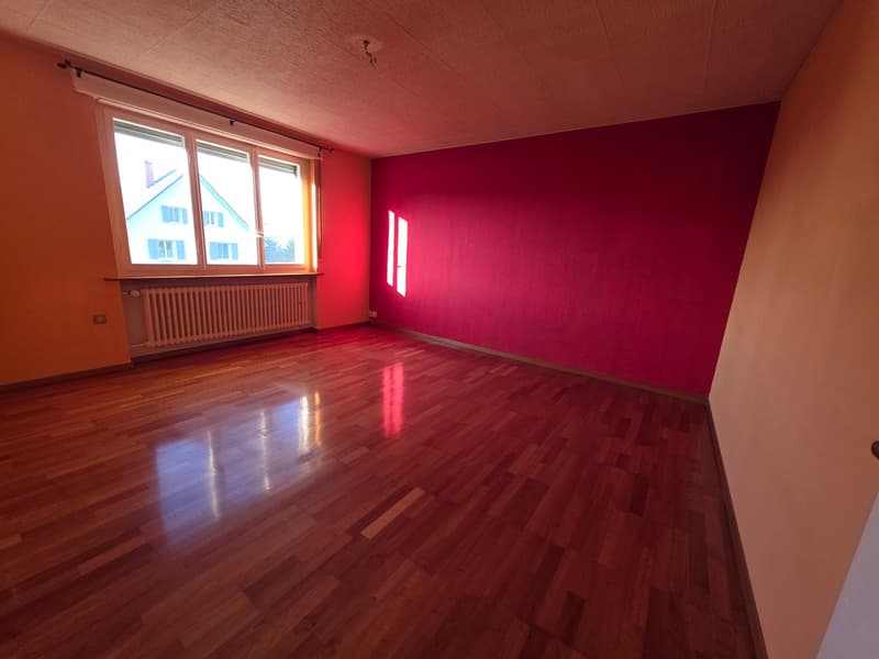 Charmante 4-Zimmer-Altbauwohnung an der Alpenstrasse in Grenchen (9)