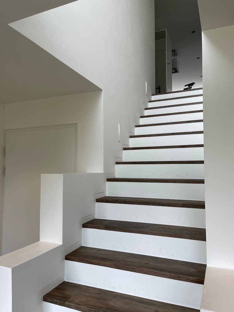 3 1/2 Maisonette attic apartment, large sun terraces with basement, 2 underground parking spaces (21)