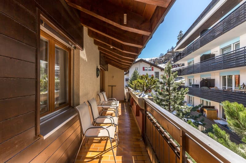 3 1/2 Zimmer Duplex Eigentumswohnung mit Galerie, Balkon und Cheminée (16)