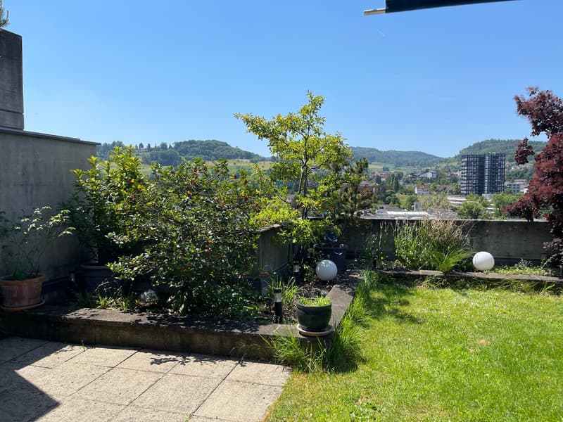 3.5-Zimmer-Eigentumswohnung mit Studio, grosszügigen Terrassen und idealer Lage (16)