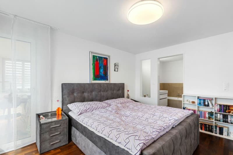 Modern 4.5-room apartment with Alpine view (10)