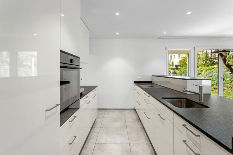 Living close to nature in a nearly new single-family home (6)