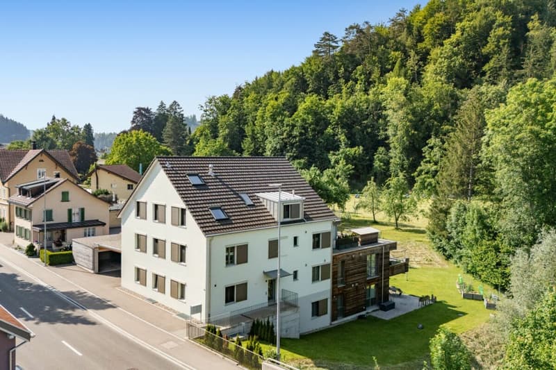 Move in and feel good - Stylish 5.5-room attic apartment (1)