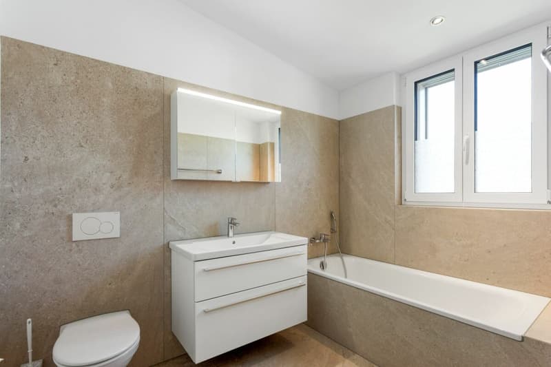 Move in and feel good - Stylish 5.5-room attic apartment (7)