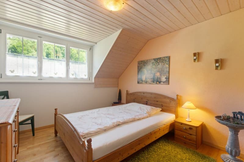 Well-maintained semi-detached house with garden idyll (8)