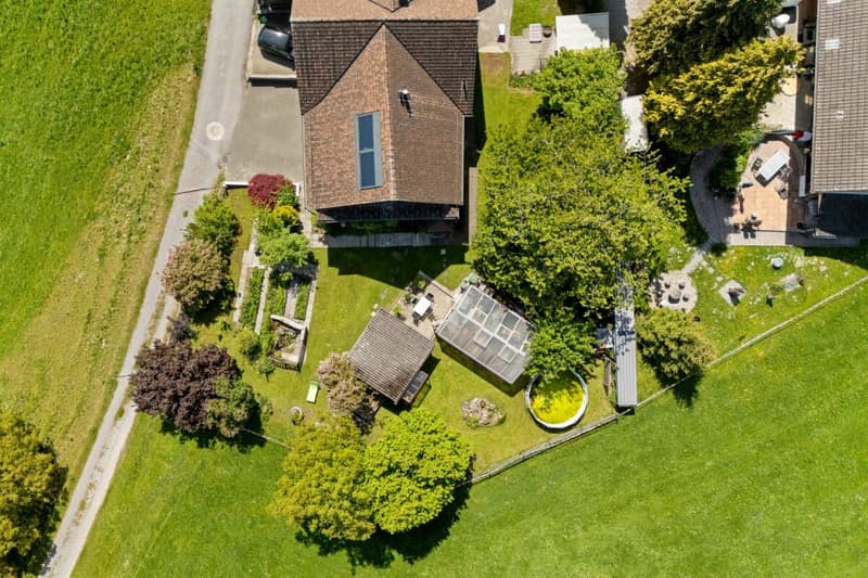 Living connected to nature with a lot of charm and garden paradise (13)