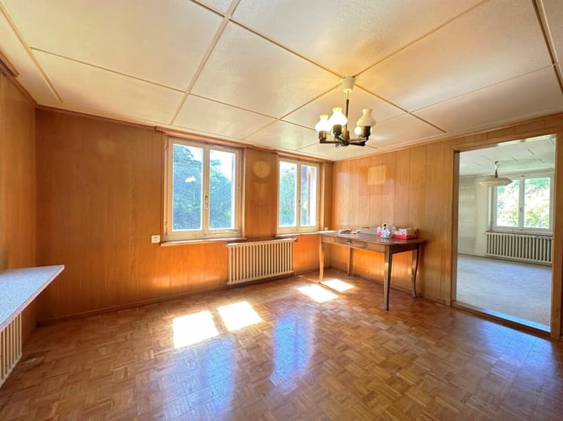 Historic 6-room single-family house with development potential in Oberwangen (3)