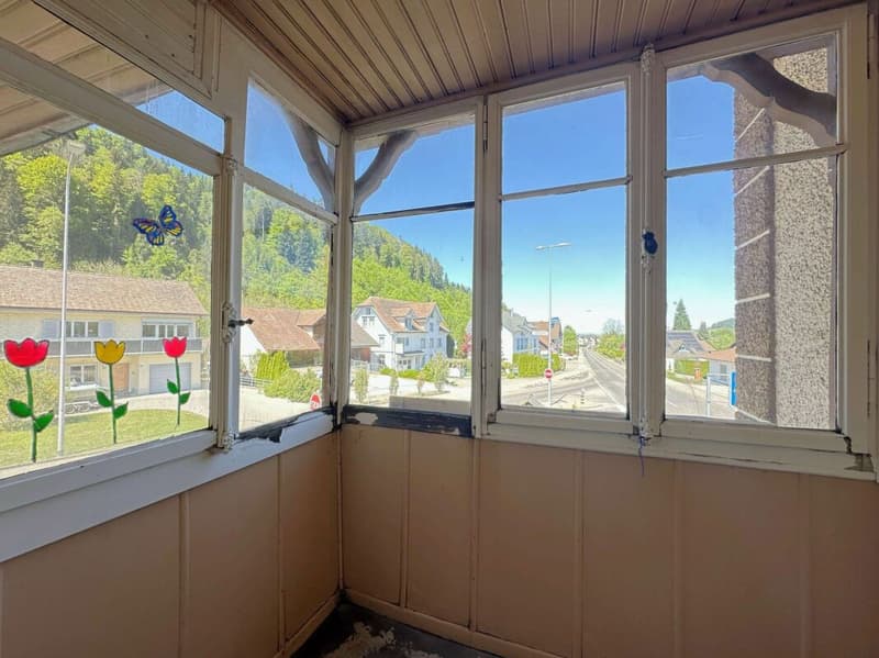 Historic 6-room single-family house with development potential in Oberwangen (11)