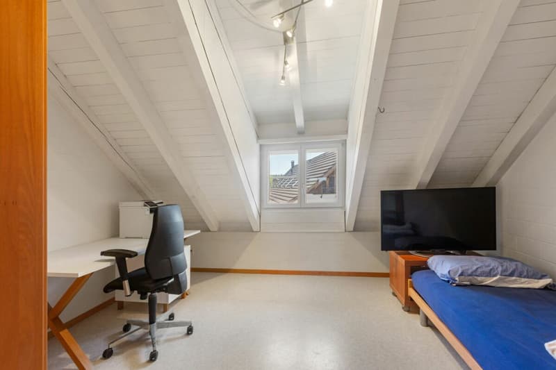 5.5-Zimmer-Reihenhaus zwischen Natur und Stadtnähe (9)