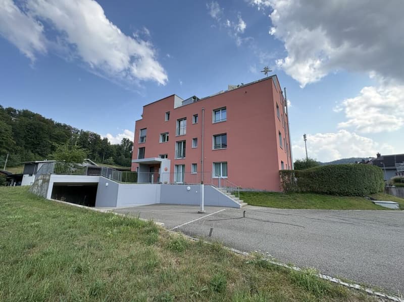 Appartement attractif de 4,5 pièces avec terrasse ensoleillée à 8486 Rikon (11)