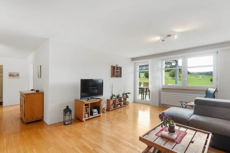 Gepflegte 3.5-Zimmerwohnung mit sonnigem Balkon und Blick ins Grüne (10)