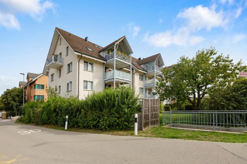 Gepflegte 3.5-Zimmerwohnung mit sonnigem Balkon und Blick ins Grüne (12)