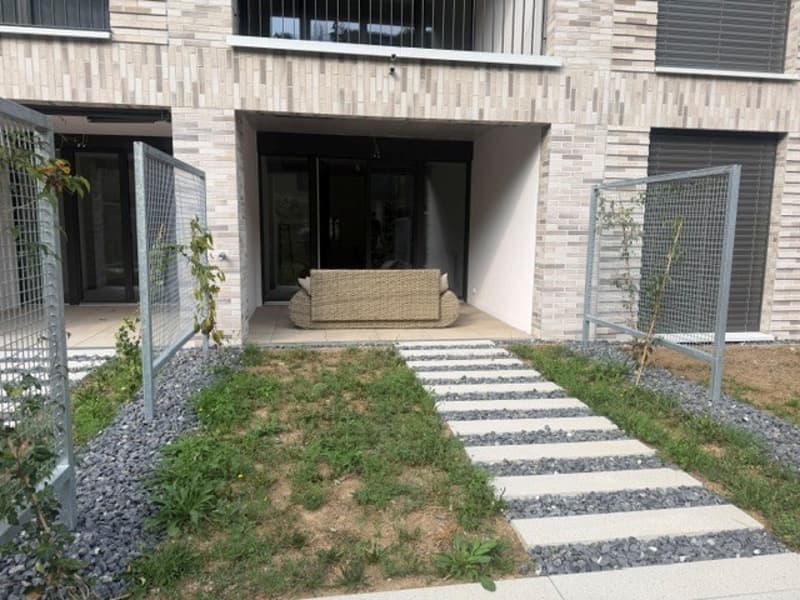 Moderne Wohnung für Mieter mit Flair für einen schönen Garten (1)