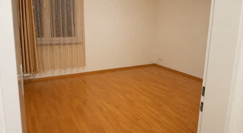 3-Zimmer-Wohnung im Herzen von Zumikon - ENGLISH BELOW (3)