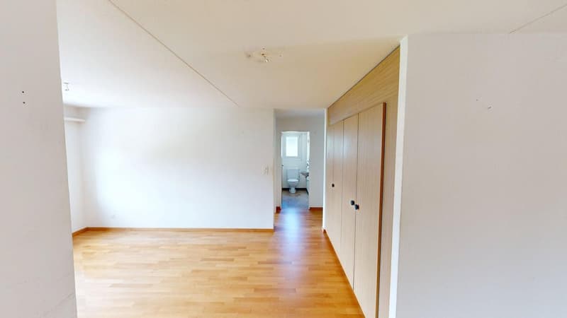 4-Zimmer-Wohnung mit viel Platz & idealer Lage in Schmerikon - Befristet bis zum 30.06.2027 (4)