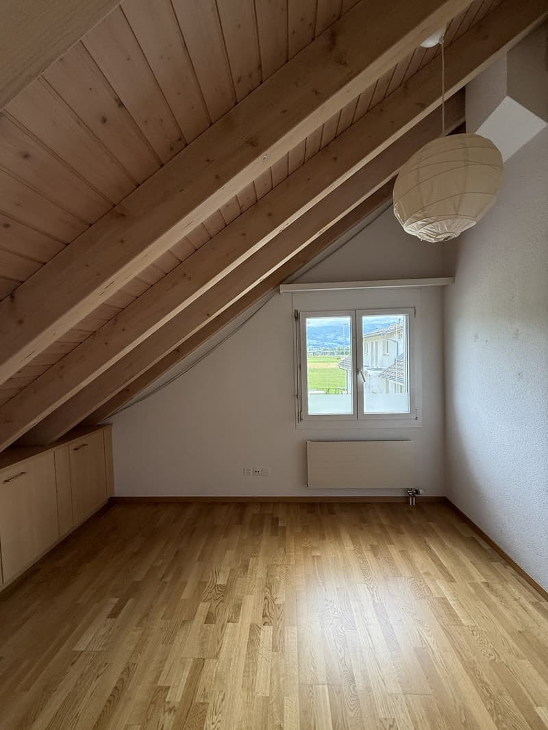 6-Zimmer-Wohnung mit viel Platz & idealer Lage in Schmerikon - Befristet bis zum 30.06.2027 (9)