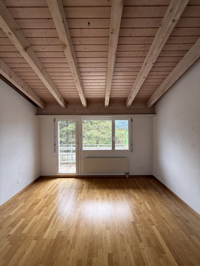 6-Zimmer-Wohnung mit viel Platz & idealer Lage in Schmerikon - Befristet bis zum 30.06.2027 (2)
