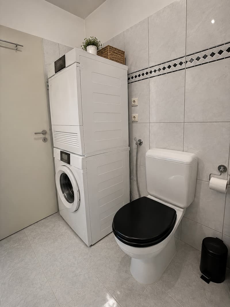 Charming 2-room apartment in central location in Kloten (4)