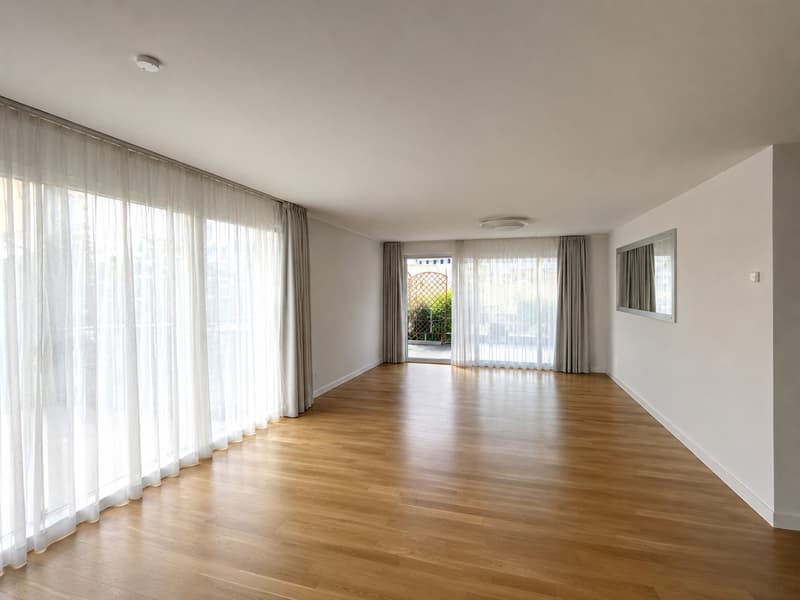 Charming 2-room apartment in central location in Kloten (3)