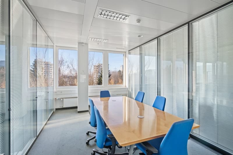 Espace commercial flexible (60 m²) directement à la gare de Bâle à partir de CHF 590./mois pour une période limitée de 3 ans (3)