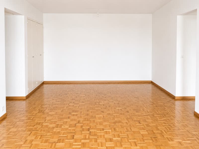 Charmante und naturnahe, helle 4-Zimmer-Wohnung  befristet in Uetikon am See (2)