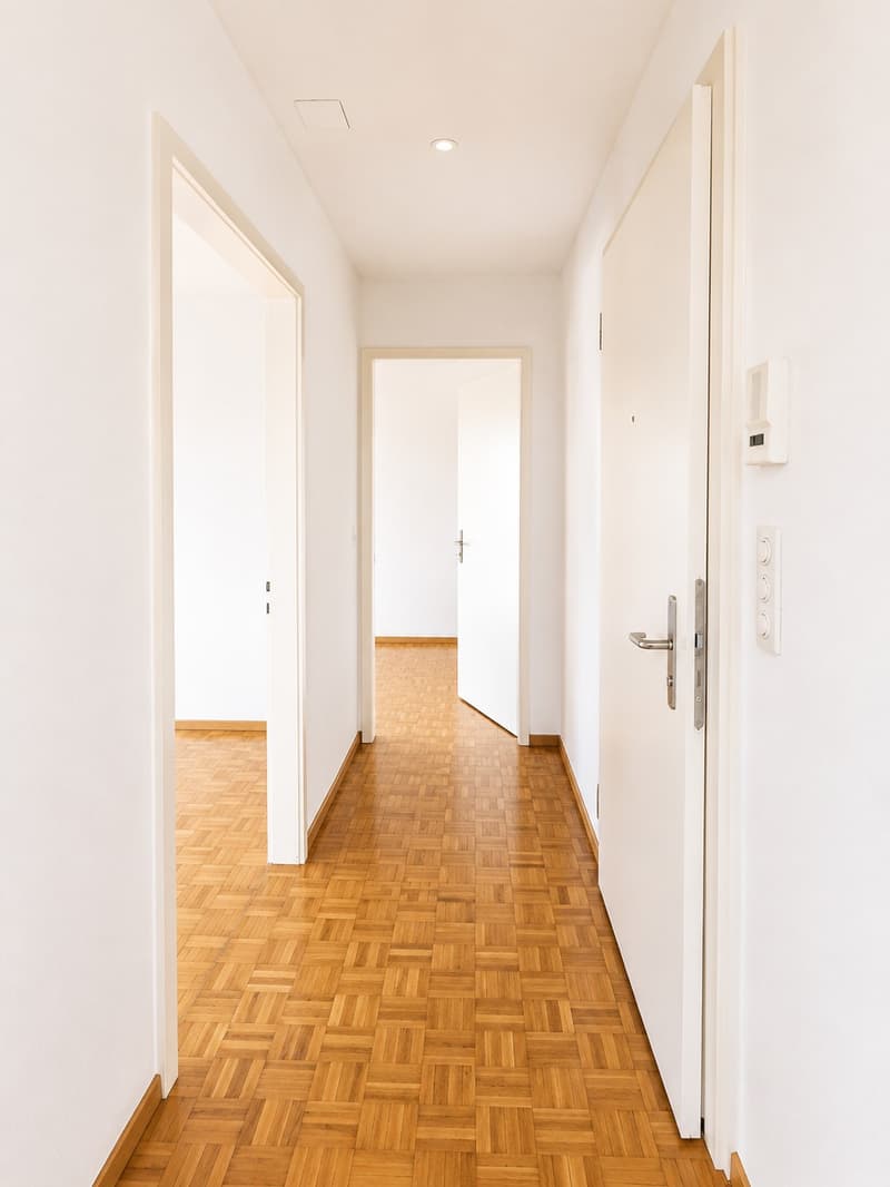 Charmante und naturnahe, helle 4-Zimmer-Wohnung befristet in Uetikon am See (6)