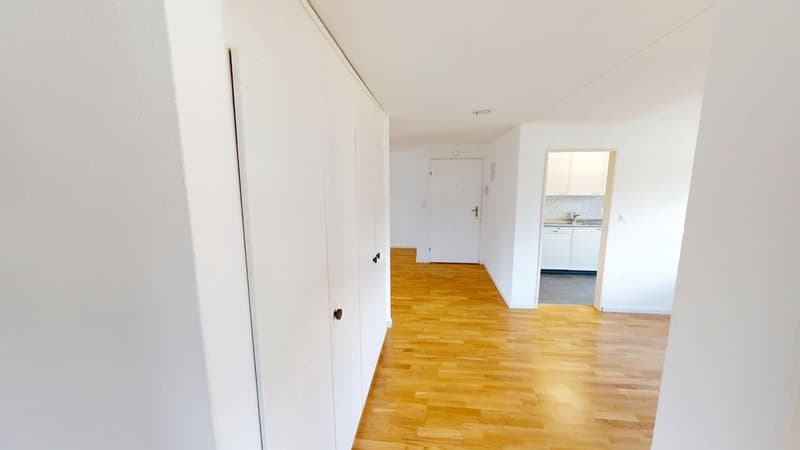 4-Zimmer-Wohnung mit viel Platz & idealer Lage in Schmerikon - Befristet bis zum 30.06.2027 (2)